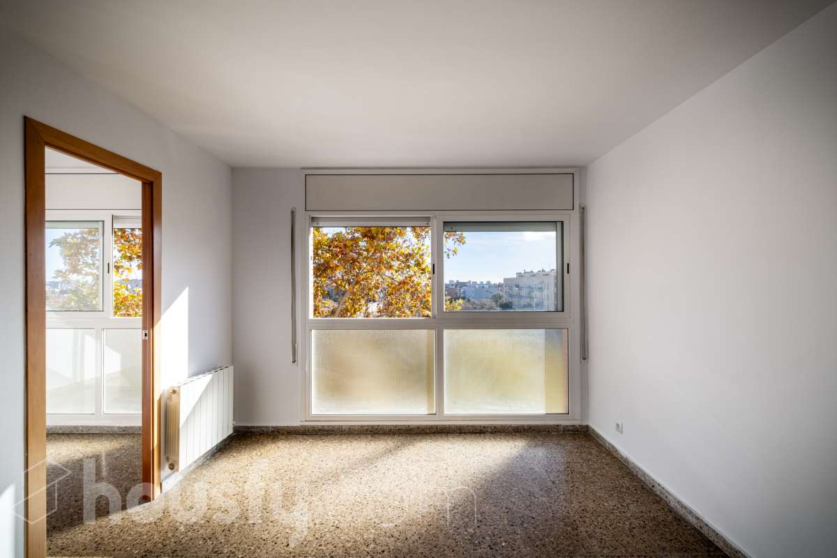 Piso en venta en Carrer Selva, Nou Barris, Barcelona-1