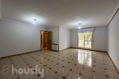 Piso en Calle María Cristina