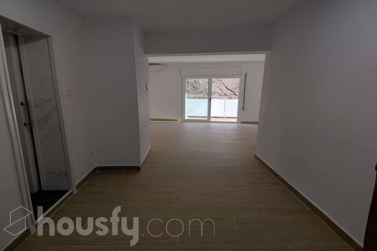 Piso en venta en Carrer ďEdison, Ponent, Terrassa-1