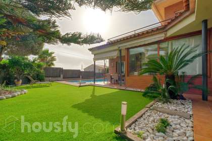 Casa en venta en Carrer Barcelona, La Pobla de Montornès-0