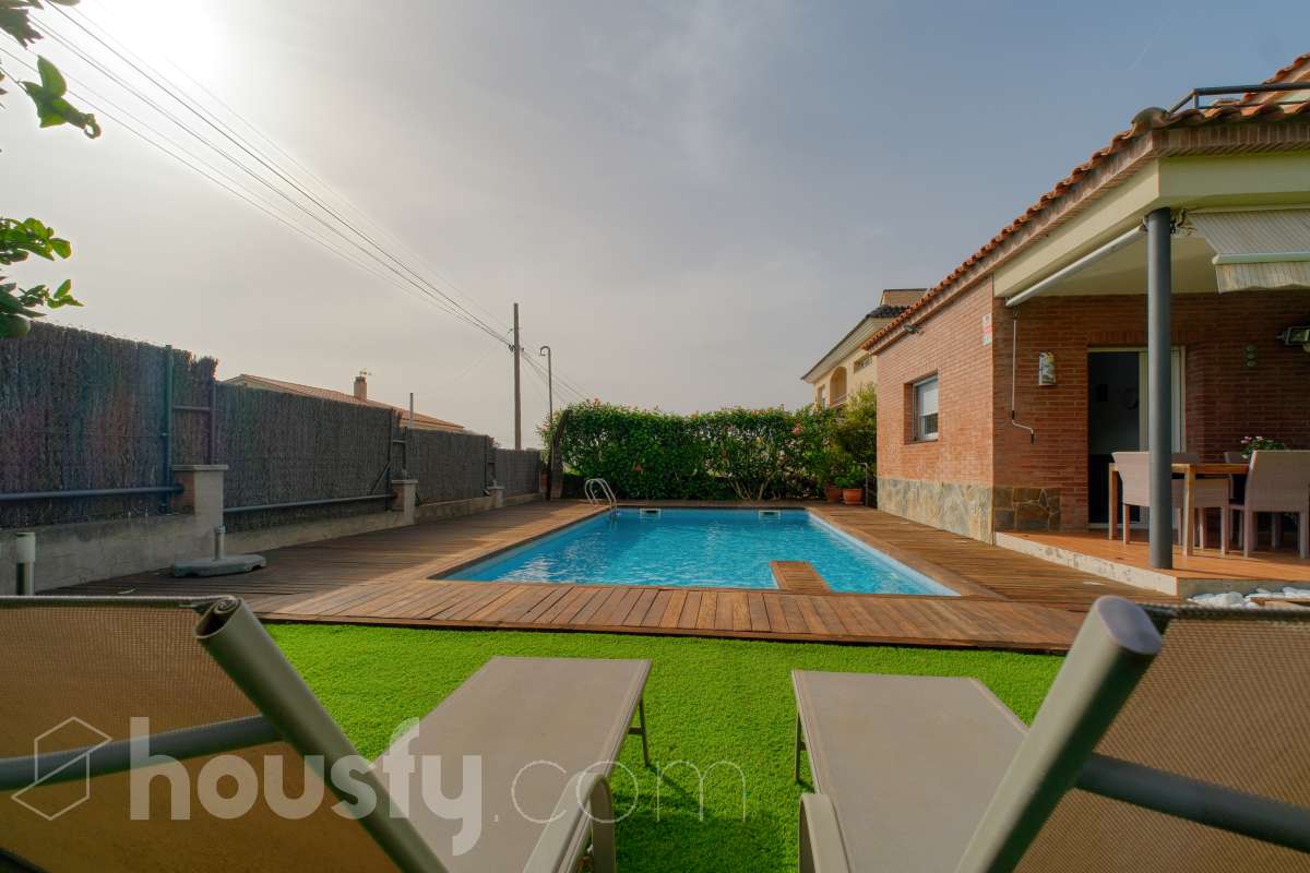 Casa en venta en Carrer Barcelona,  La Pobla de Montornès-3