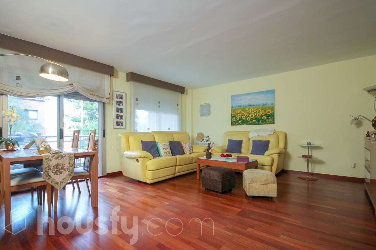 Casa en venta en CL PERE ROVIRA,  Sant Andreu de la Barca-1