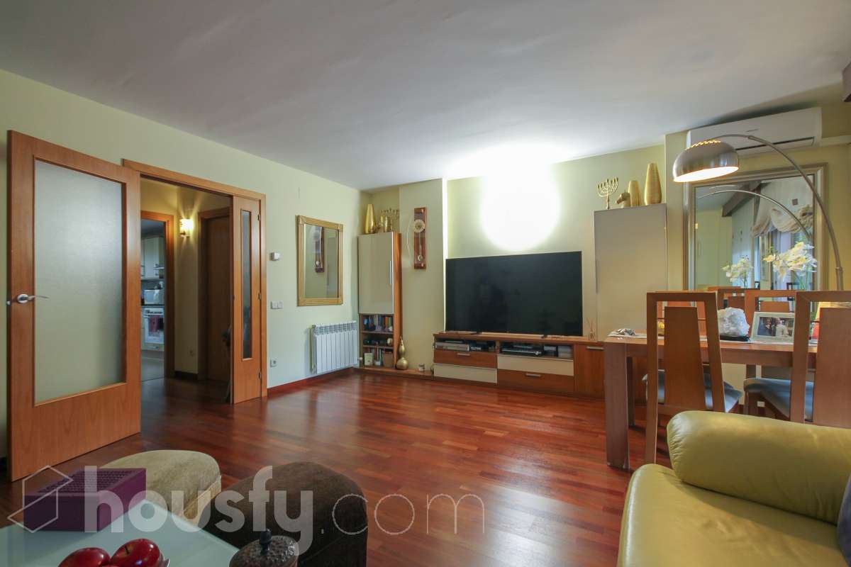 Casa en venta en CL PERE ROVIRA,  Sant Andreu de la Barca-2