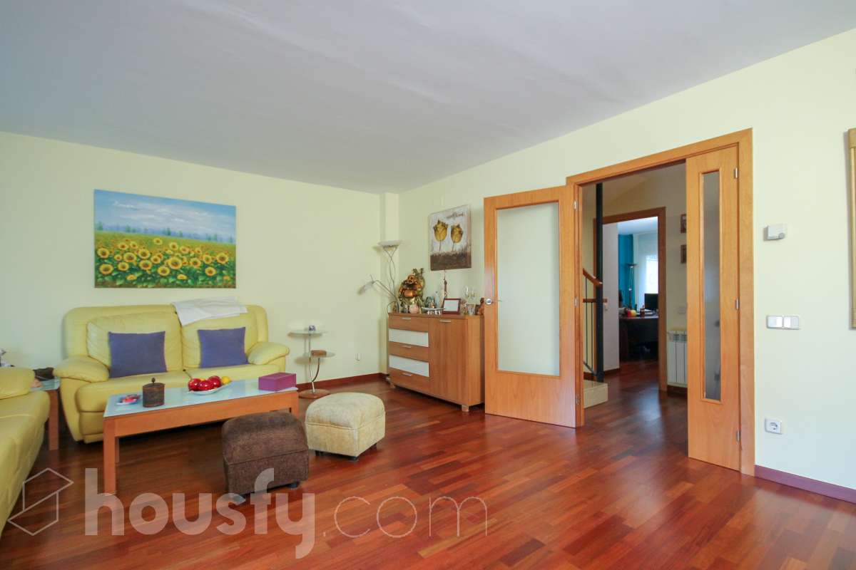 Casa en venta en CL PERE ROVIRA,  Sant Andreu de la Barca-3