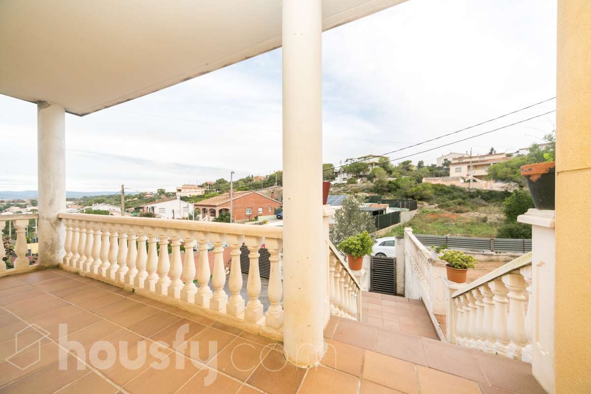 Casa en venta en Carrer de la Figuera,  Olèrdola-4