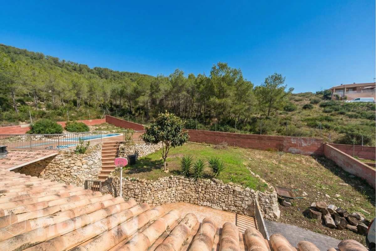 Casa en venta en Carrer de la Figuera,  Olèrdola-3