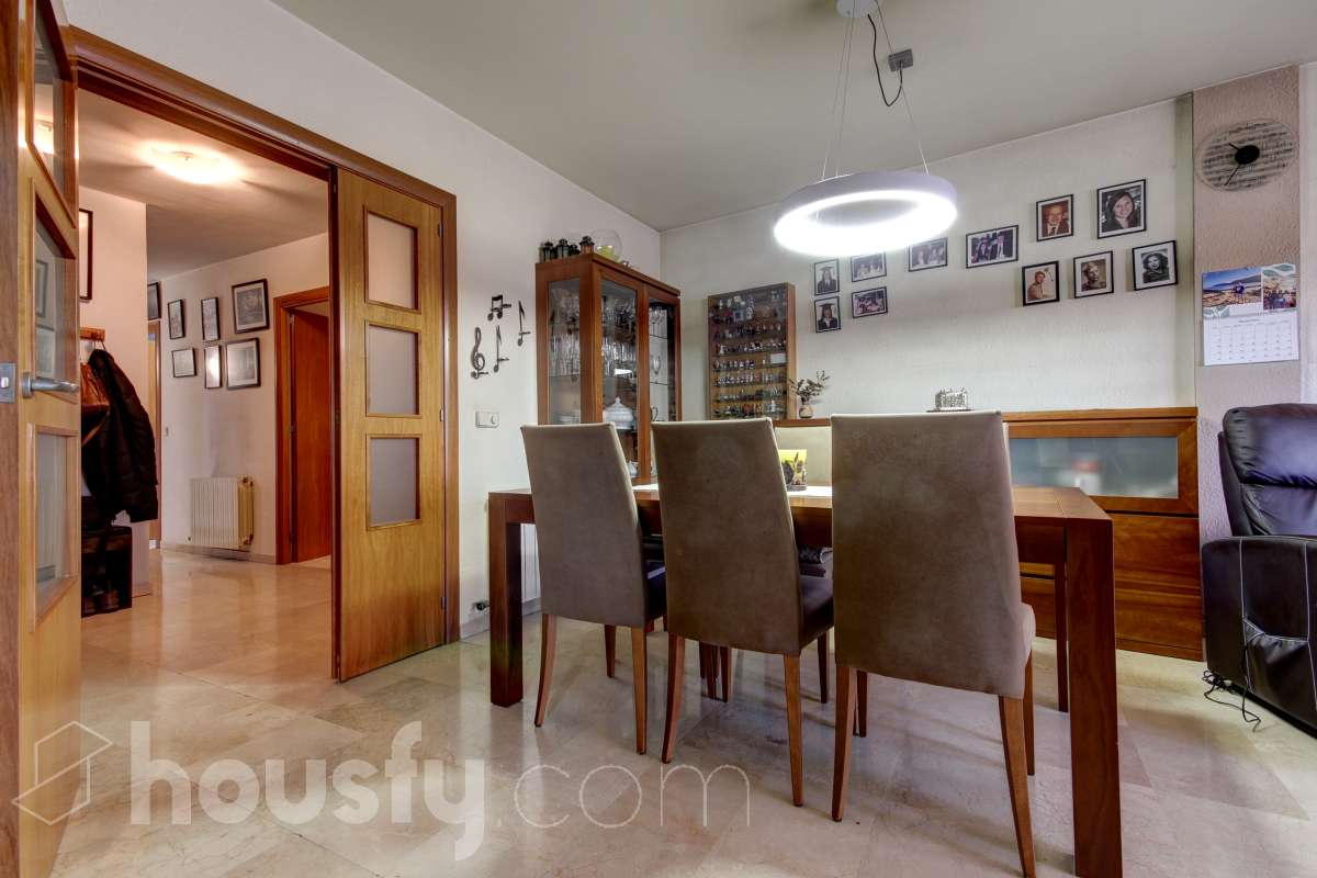 Piso en venta en Carrer de Santa Eulàlia,  Rubí-3