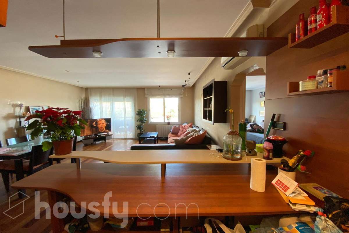 Piso en alquiler en Carrer de l'Alegria,  Esplugues de Llobregat-1