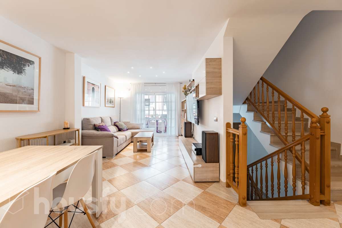 Casa en venta en Carrer dels Països Catalans,  Torredembarra-1