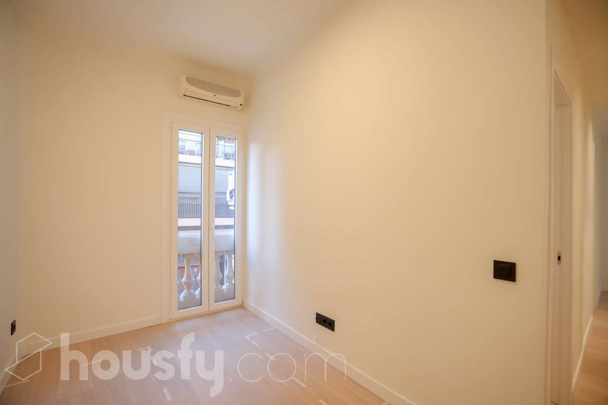 Piso en venta en Calle de García Luna, Chamartín, Madrid-0