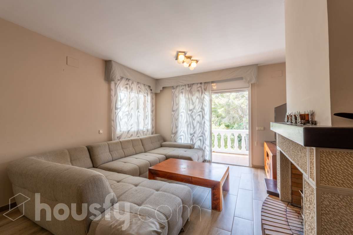 Casa en venta en Casa Unifamiliar,  Cubelles-3