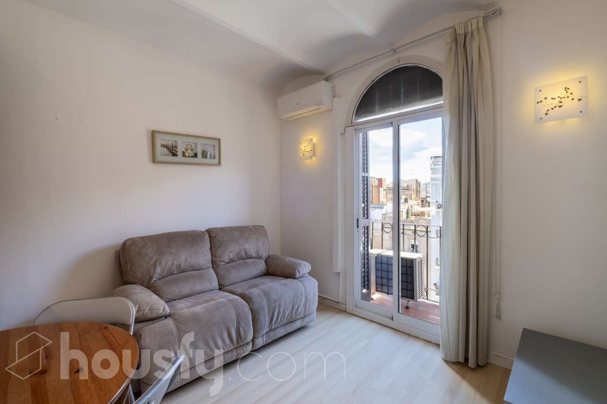 Piso en venta en Rambla de Badal, Sants-Montjuïc, Barcelona-0