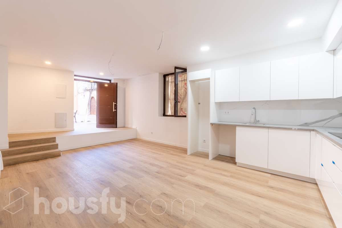 Bajo en venta en Plaça del Sagrat Cor,  Vilanova i la Geltrú-0