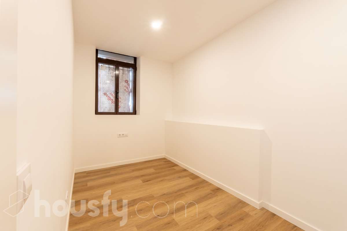 Bajo en venta en Plaça del Sagrat Cor,  Vilanova i la Geltrú-1