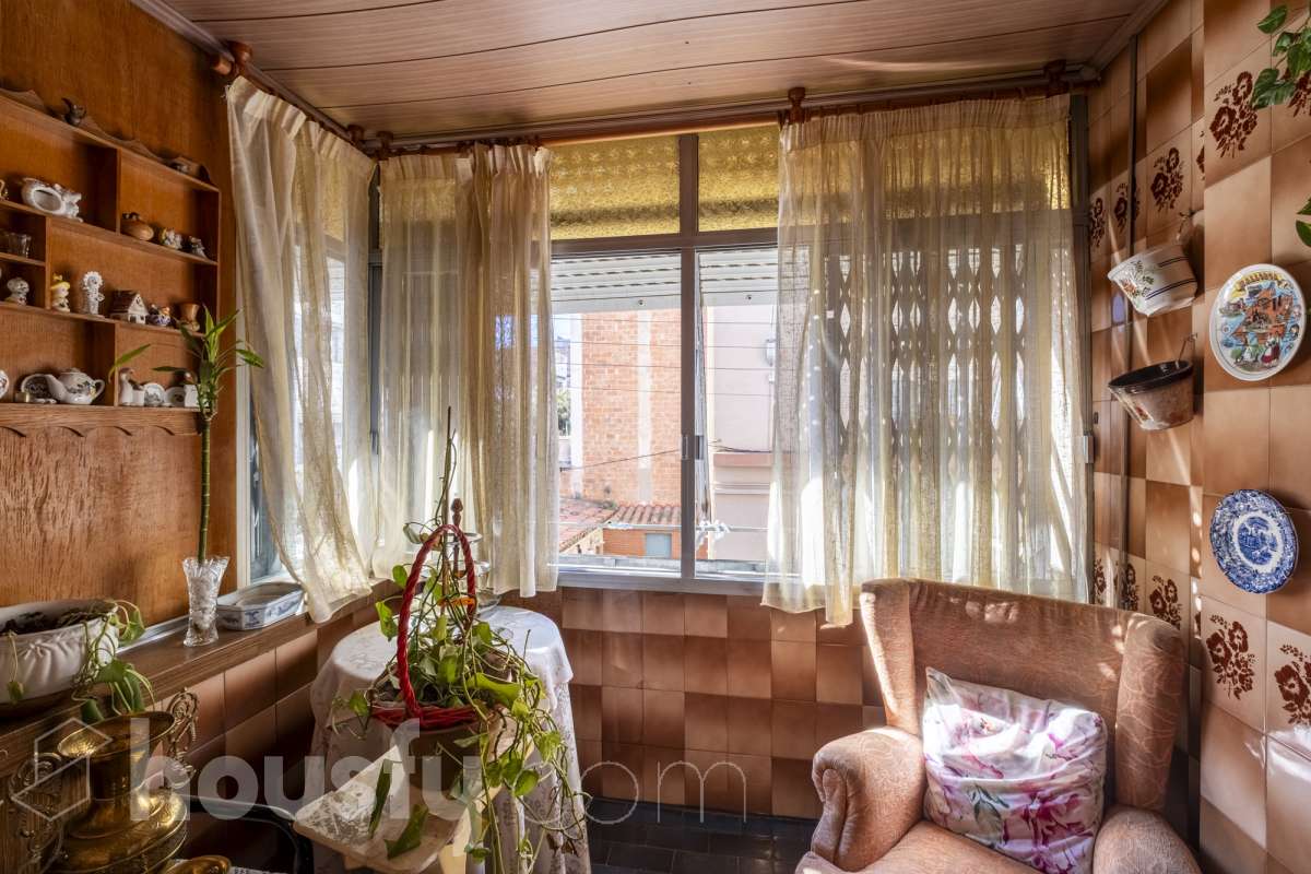 Piso en venta en CL JOSEP CUXART,  Cornellà de Llobregat-2