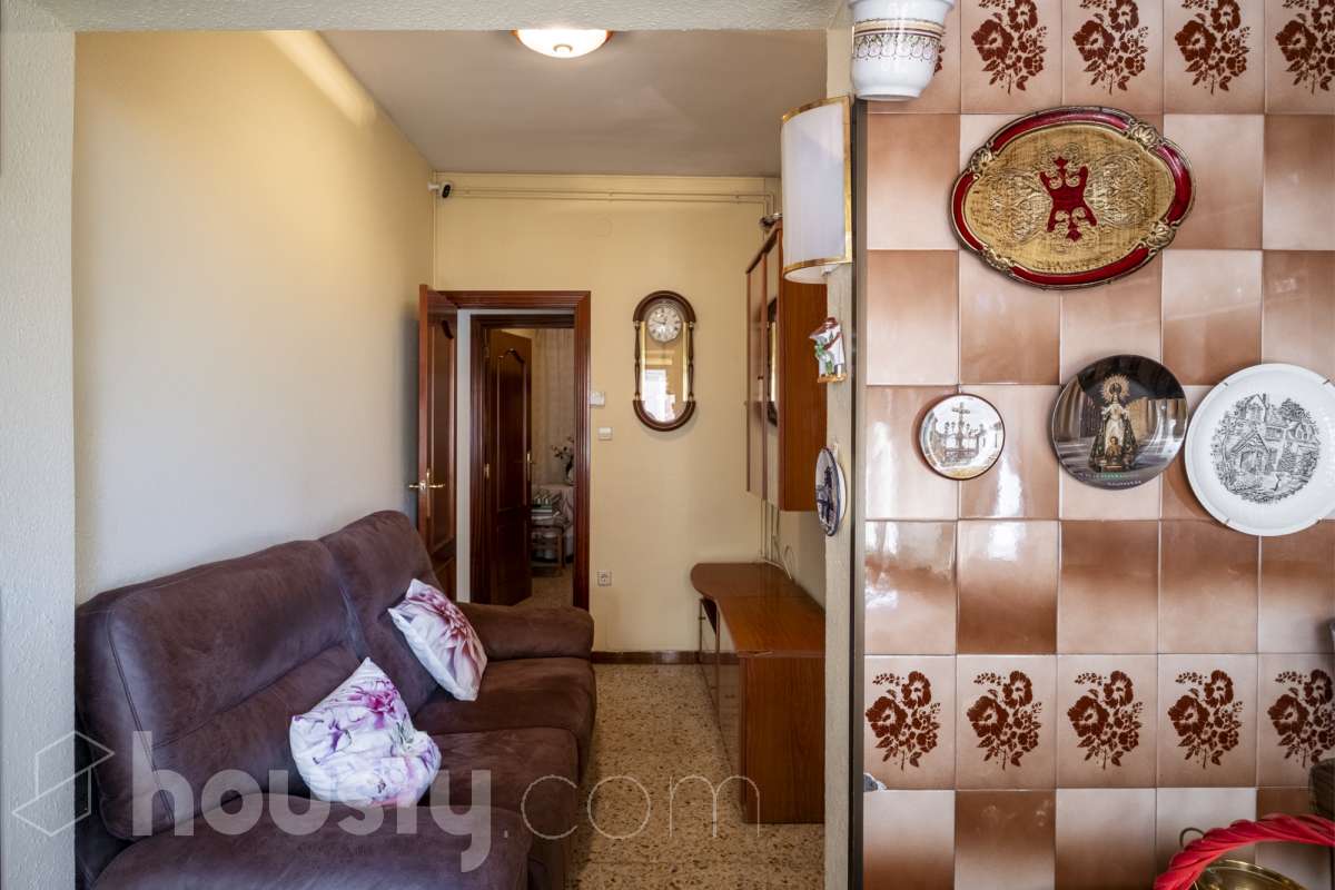 Piso en venta en CL JOSEP CUXART,  Cornellà de Llobregat-3