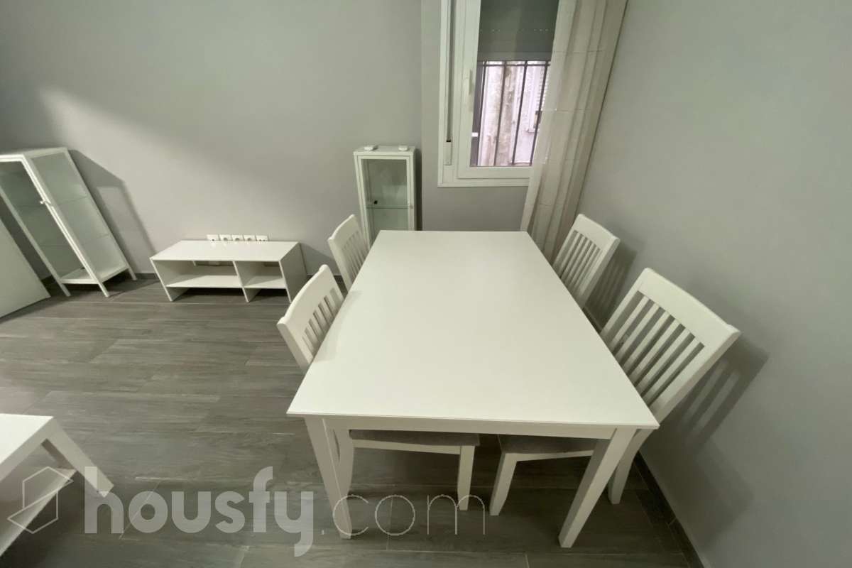 Piso en alquiler en Calle José María de Pereda, Cerro Amate, Sevilla-4