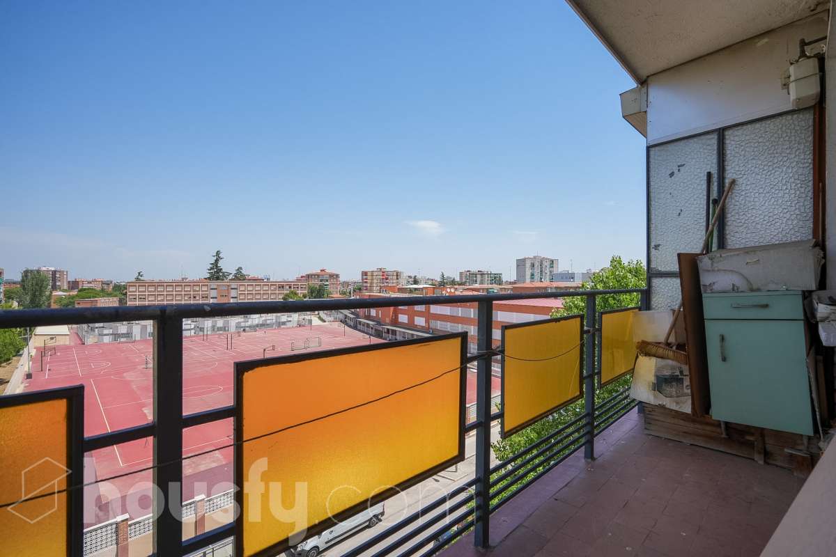 Piso en venta en Calle de Soledad Cazorla, Latina, Madrid-1