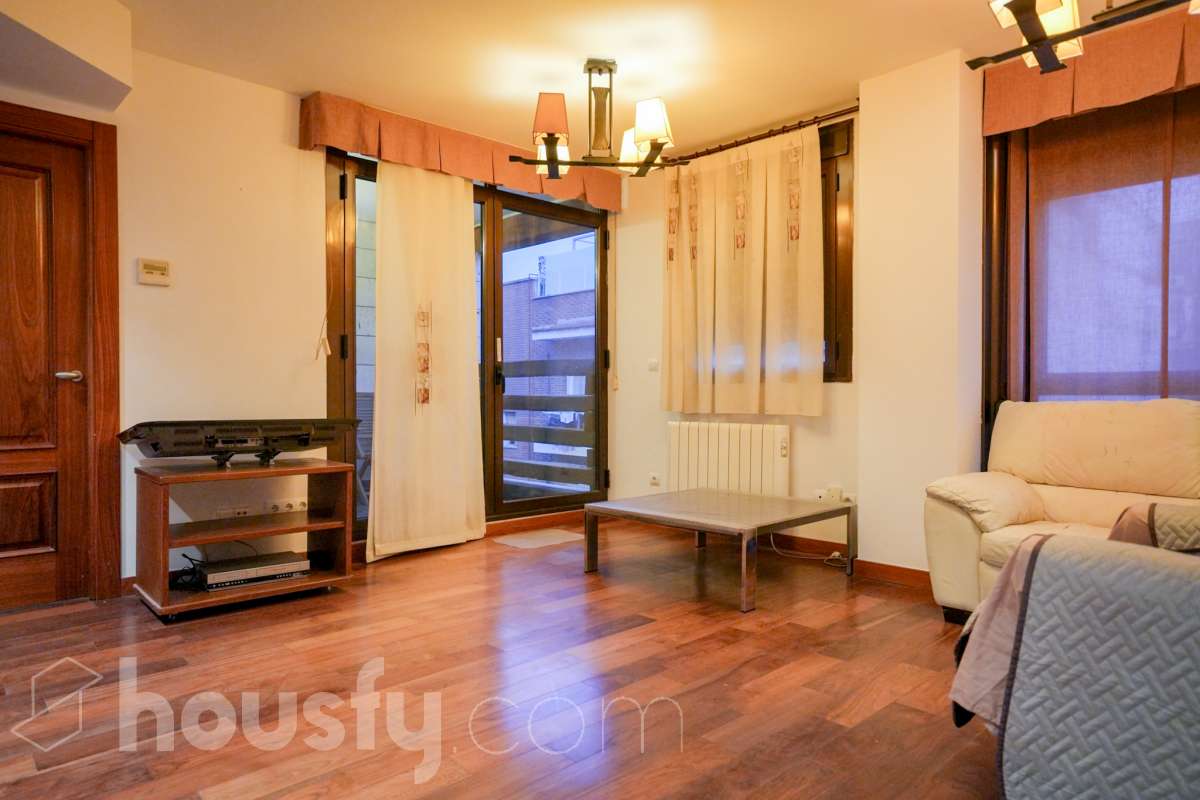 Piso en venta en Calle San Moisés, Puente de Vallecas, Madrid-1