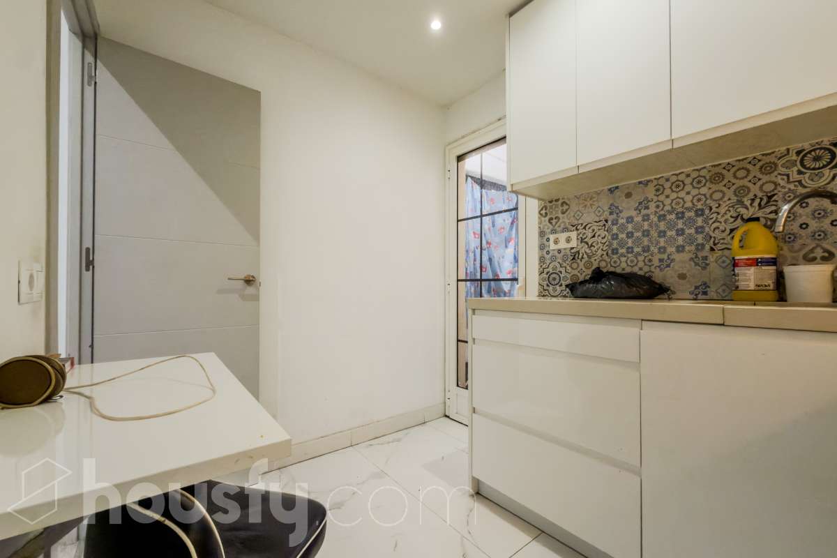 Piso en venta en CL COLL I PUJOL,  Badalona-3