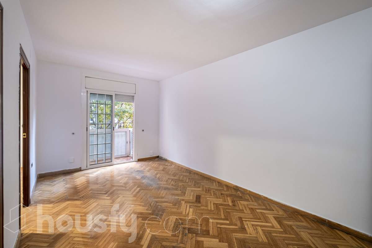 Piso en venta en Carrer de la Mare de Déu de Montserrat,  Viladecans-0