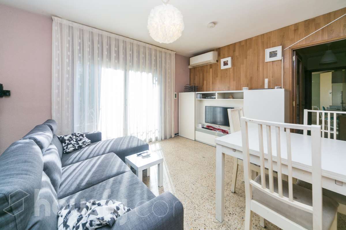 Piso en venta en Carrer de la Poetessa Caparà, Nord-Est, Terrassa-0