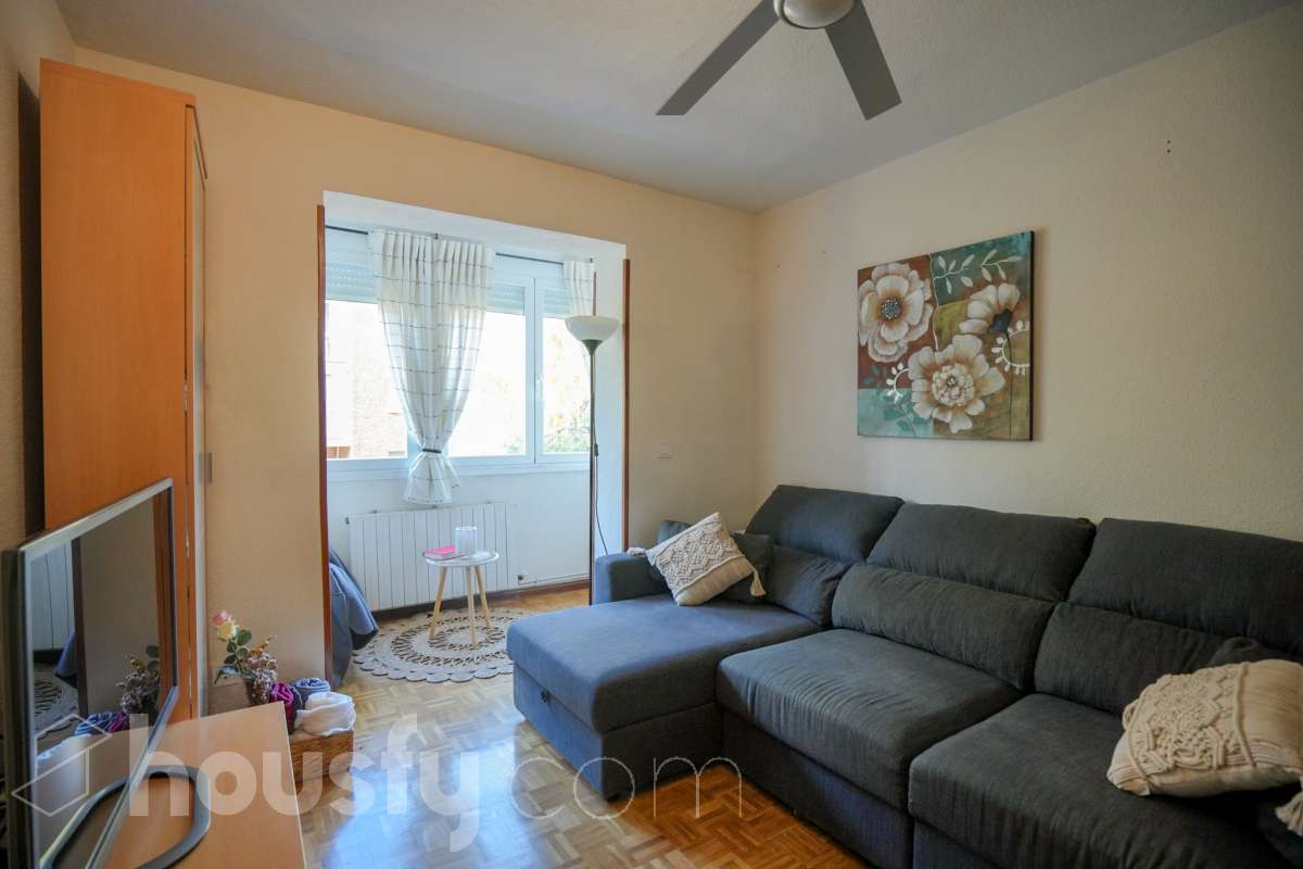 Piso en venta en Avenida de Santa Eugenia, Villa de Vallecas, Madrid-0