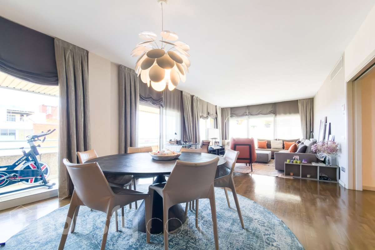 Piso en venta en Carrer de Joan Obiols, Les Corts, Barcelona-3