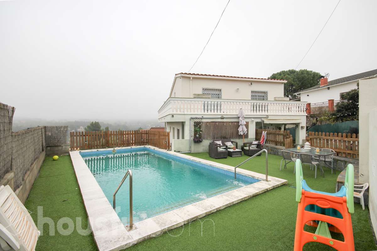 Casa en venta en Carrer Castellar,  Vacarisses-0