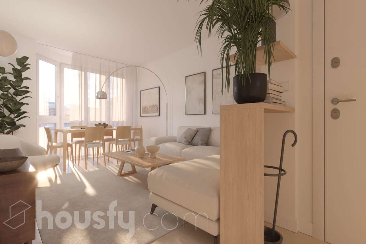 Piso en venta en Calle de Salvador de Madariaga, Ciudad Lineal, Madrid-1