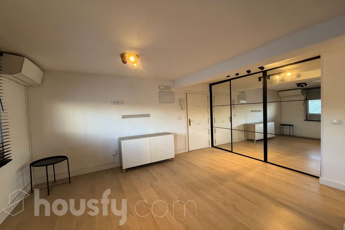 Piso en alquiler en Plaza Padre Vallet,  Pozuelo de Alarcón-1