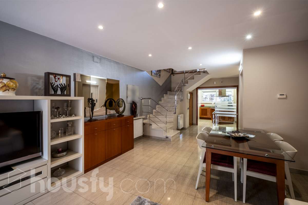 Casa en venta en Carrer d'Amílcar, Nou Barris, Barcelona-1