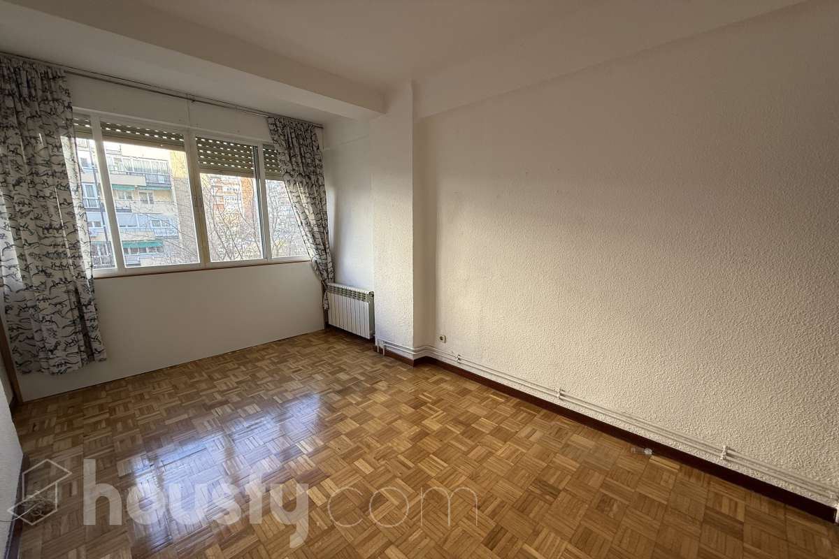 Piso en alquiler en Calle de la Virgen del Coro, Ciudad Lineal, Madrid-4