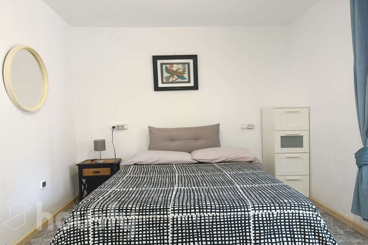 Piso en venta en Carrer Bòbiles, La Florida - Les Planes, L'Hospitalet de Llobregat-4