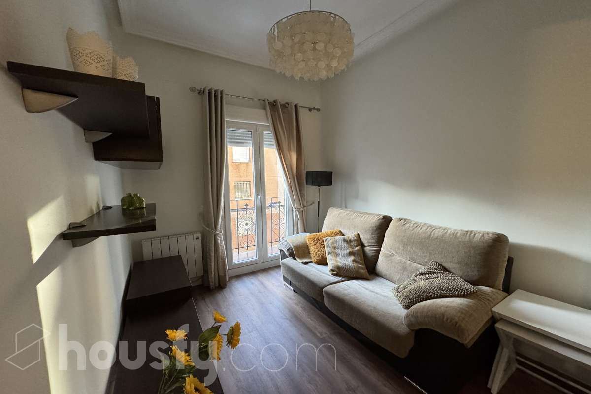 Piso en alquiler en Calle de Juan Tornero, Latina, Madrid-0