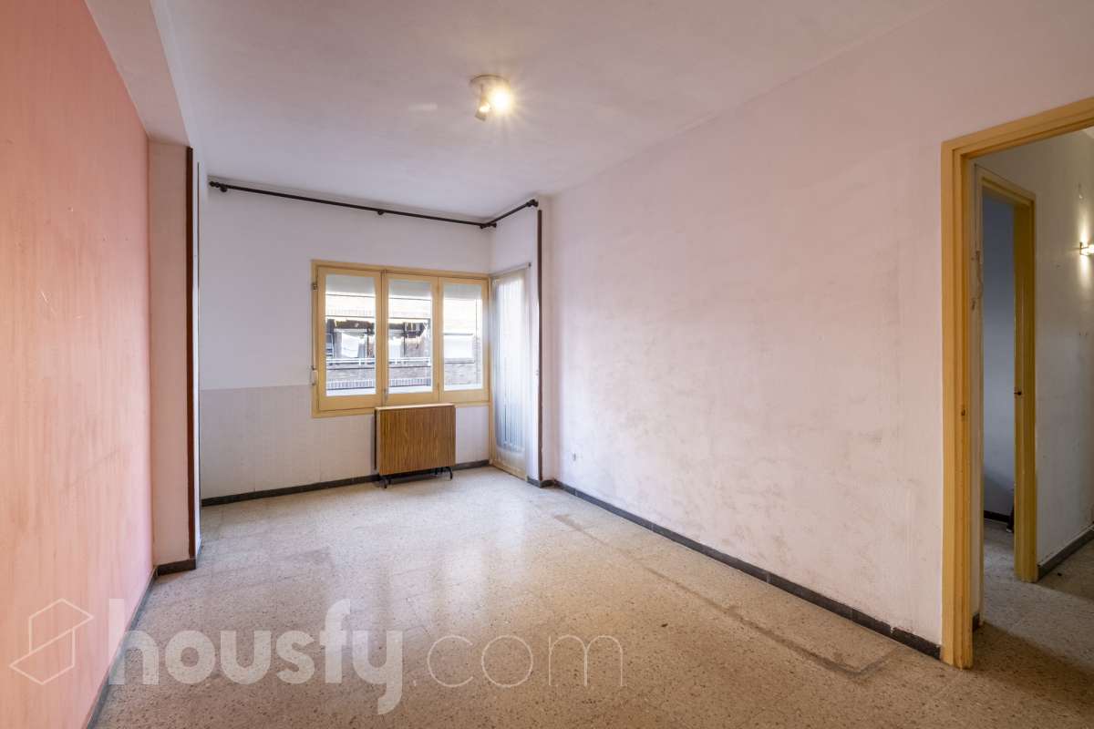 Piso en venta en Carrer de Puig i Xoriguer, Sants-Montjuïc, Barcelona-0