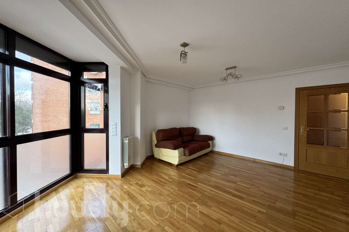 Piso en alquiler en Calle Peña Rivera, Villa de Vallecas, Madrid-1