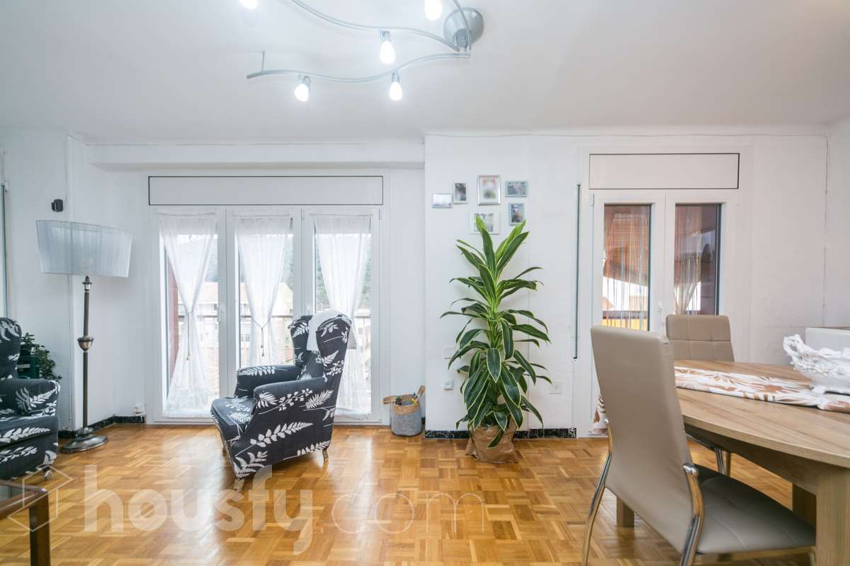 Piso en venta en CL BARCELONA,  Puig-Reig-0