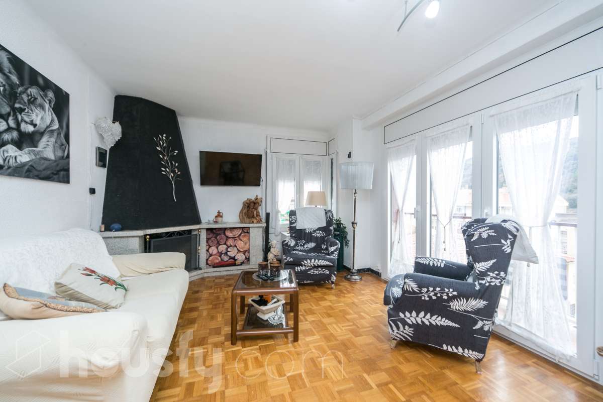 Piso en venta en CL BARCELONA,  Puig-Reig-3