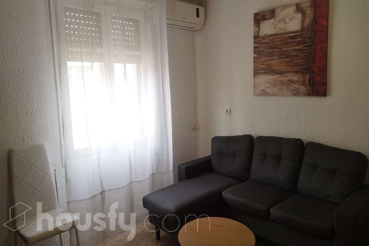 Piso en alquiler en Calle de Tetuán,  Utiel-1