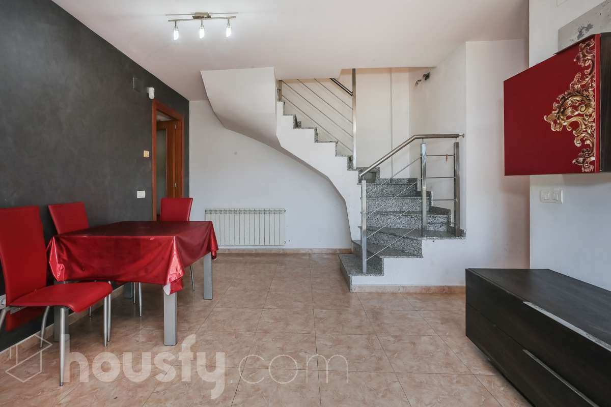 Dúplex en venta en CL DOCTOR JOSEP TRUETA,  Sant Vicenç de Castellet-1