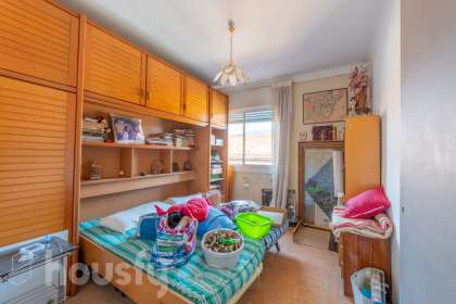 Piso en PJ ALBERT MOLINER,