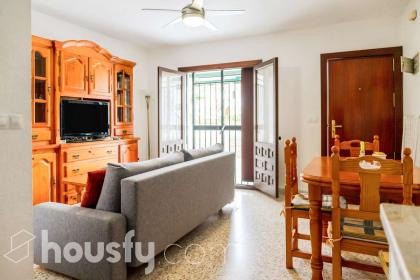 Bajo en venta en Plaza Berlín, Centro Internacional, Torrox-0