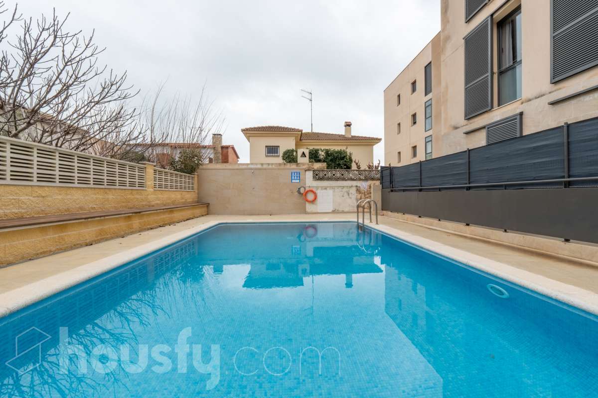 Piso en venta en CL AIGUAMOLLS, 12,  Vilanova i la Geltrú-2
