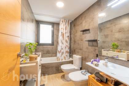 Piso en CL AIGUAMOLLS, 12