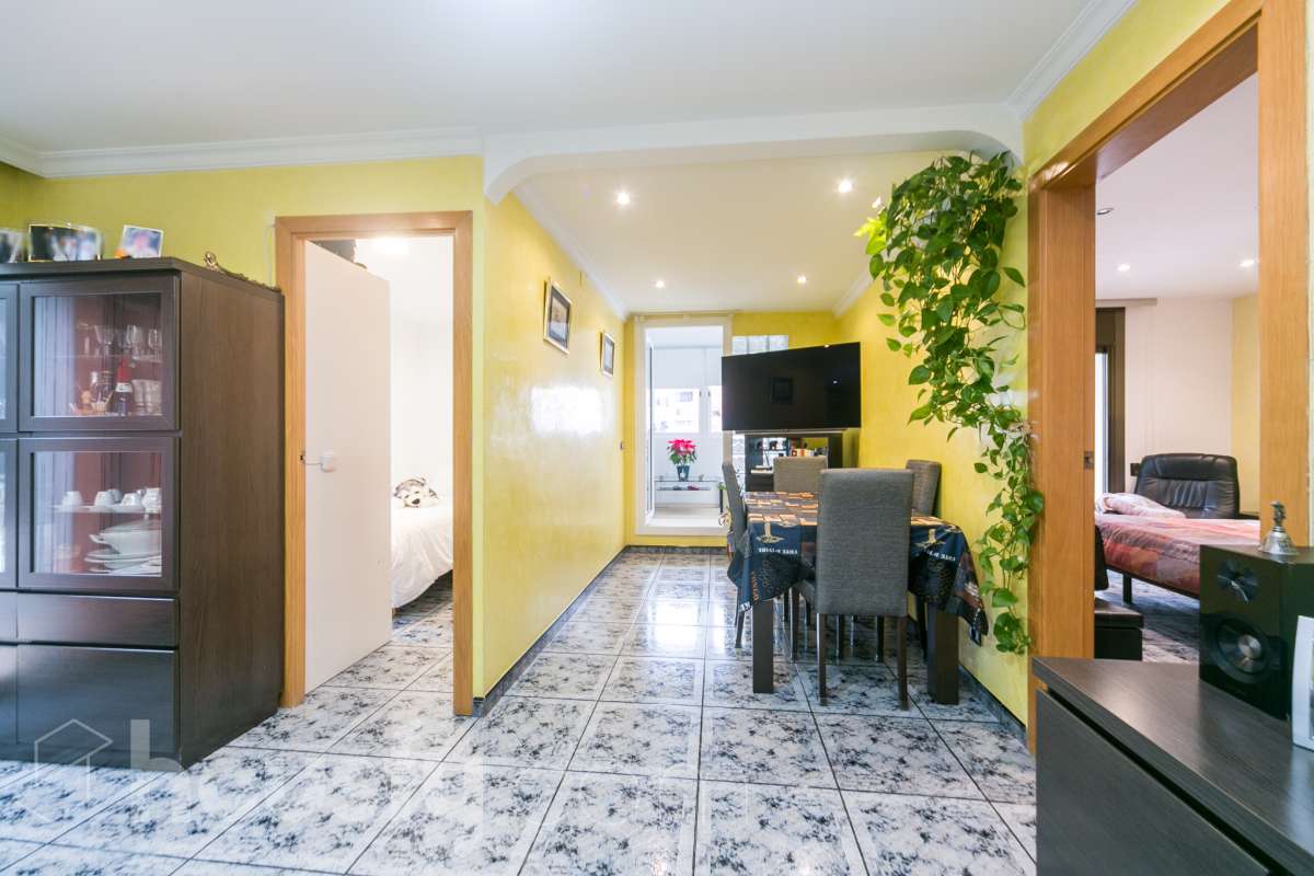 Piso en venta en Carrer d'Almansa, Nou Barris, Barcelona-1