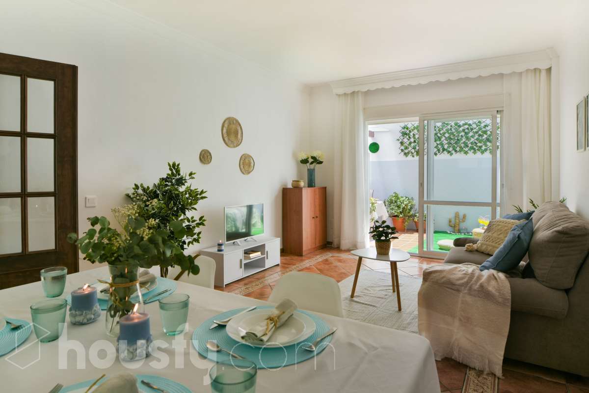 Casa en venta en Calle Amistad, San Pedro de Alcántara, Marbella-0