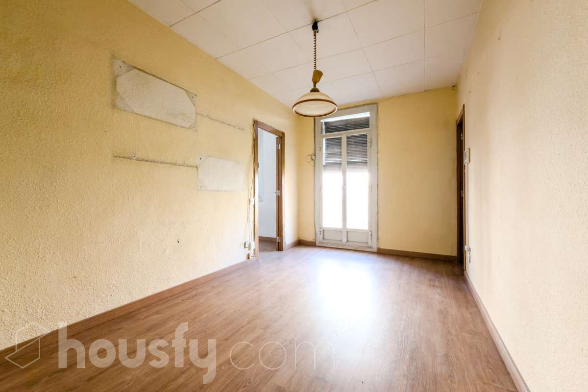 Piso en venta en CL AUSIAS MARC, Eixample, Barcelona-0