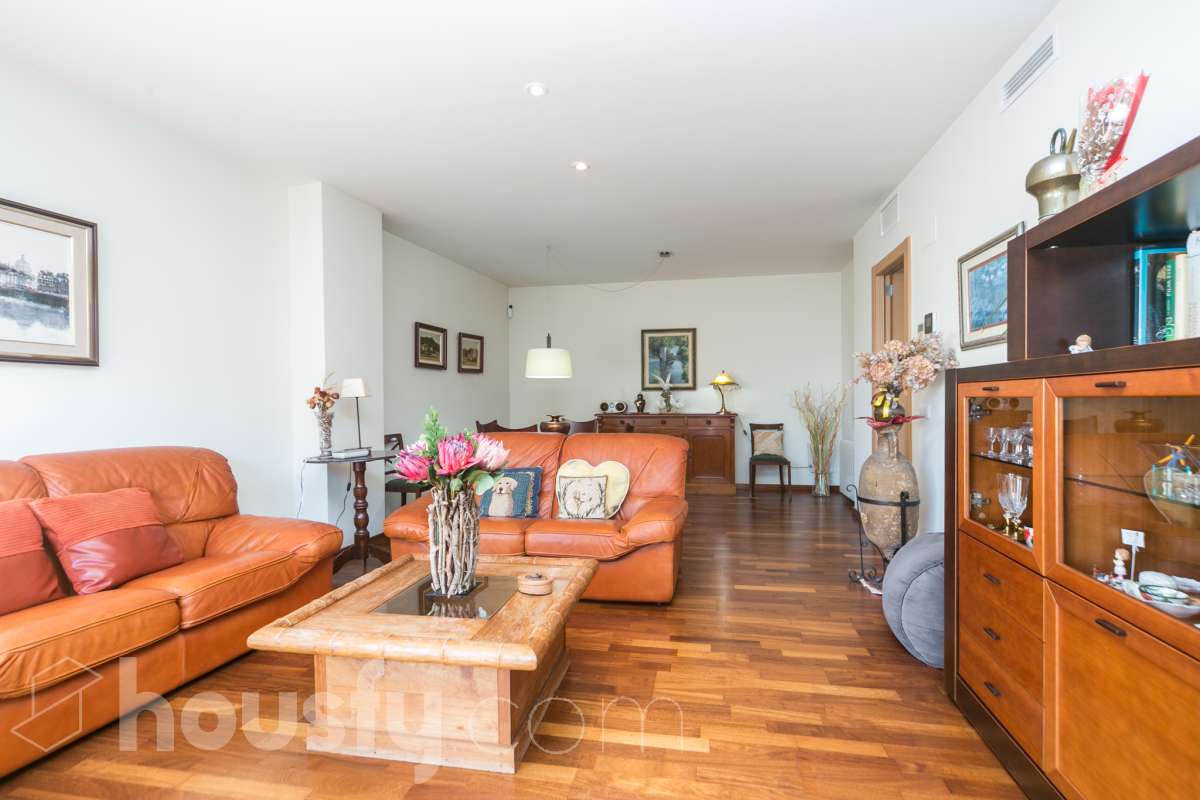 Piso en venta en Carrer Josep Padrosa,  Sant Just Desvern-2