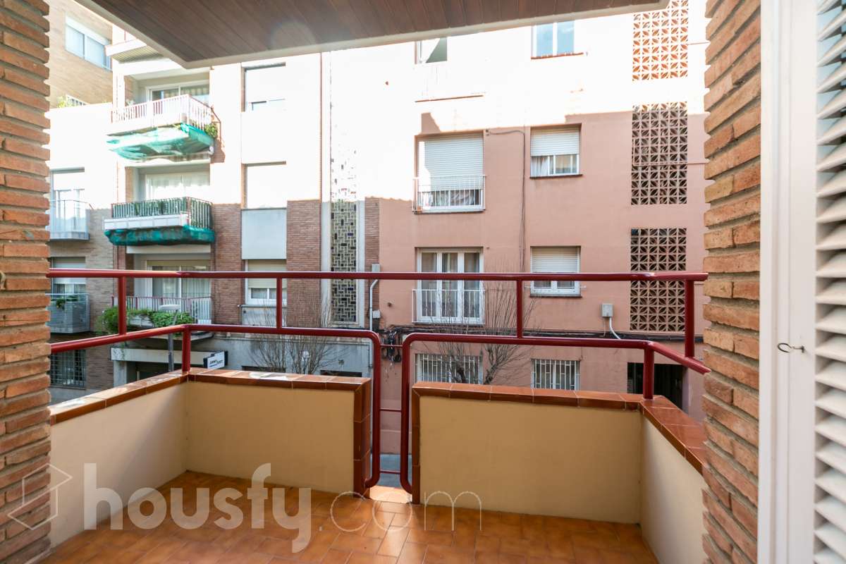 Piso en venta en Carrer Verge dels Dolors,  Sant Just Desvern-2